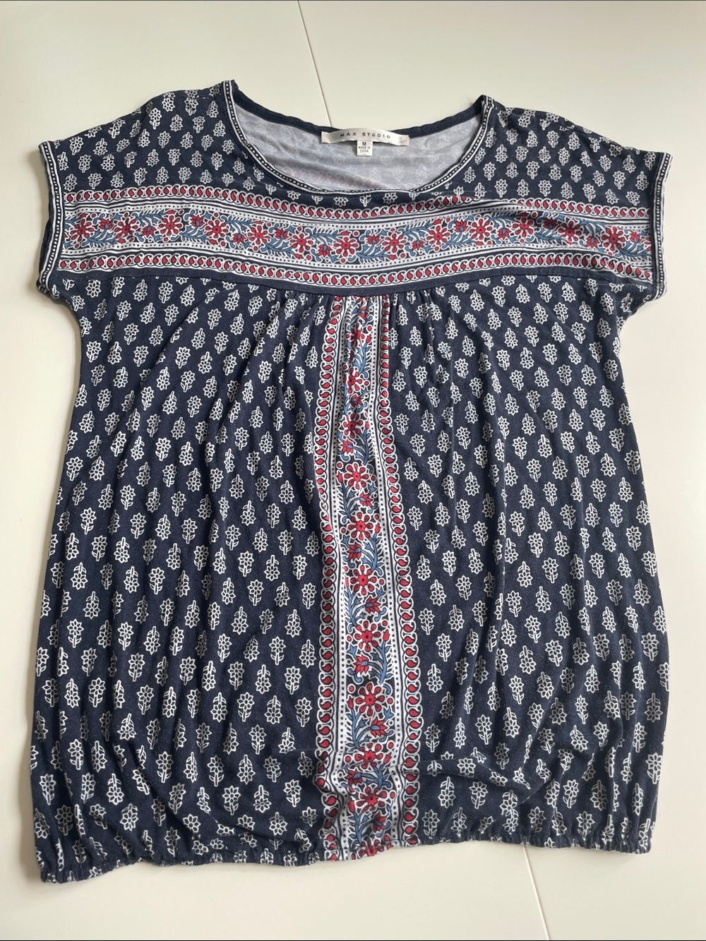 Max Studio Navy and Light Gray Top